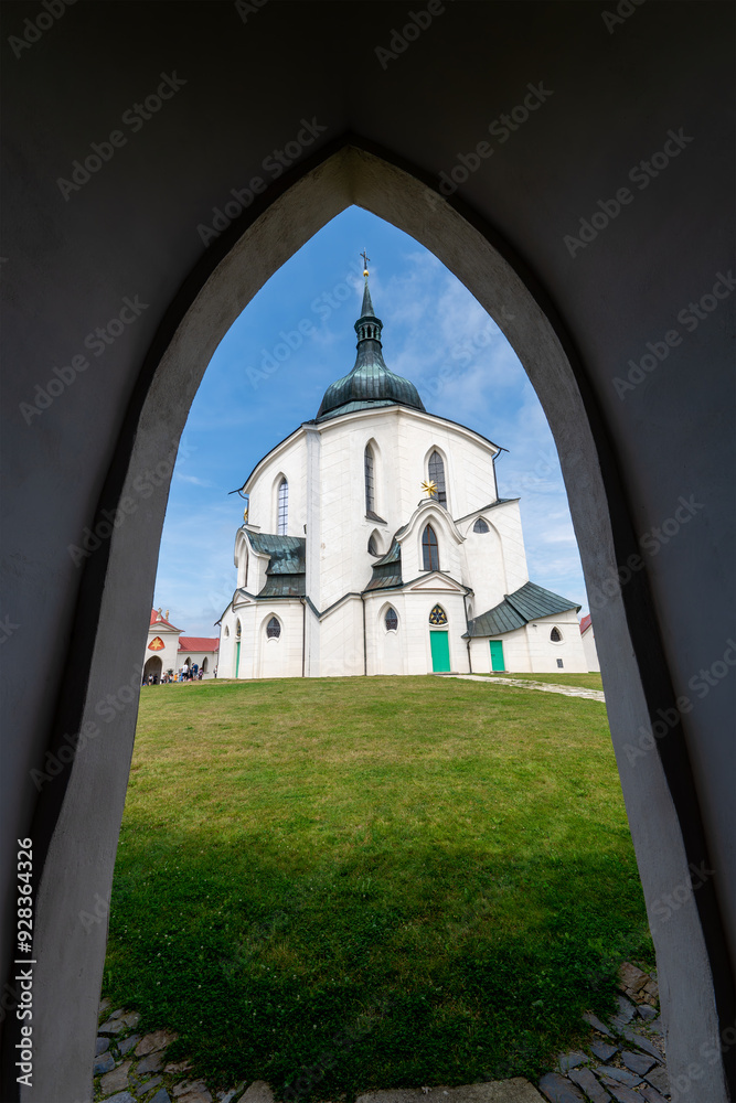 The pilgrimage church of St. John of Nepomuk on Zelená hora in Žďár nad Sázavou is one of the most important buildings of the Baroque Gothic style by the architect Jan Blažej Santini-Aichel.