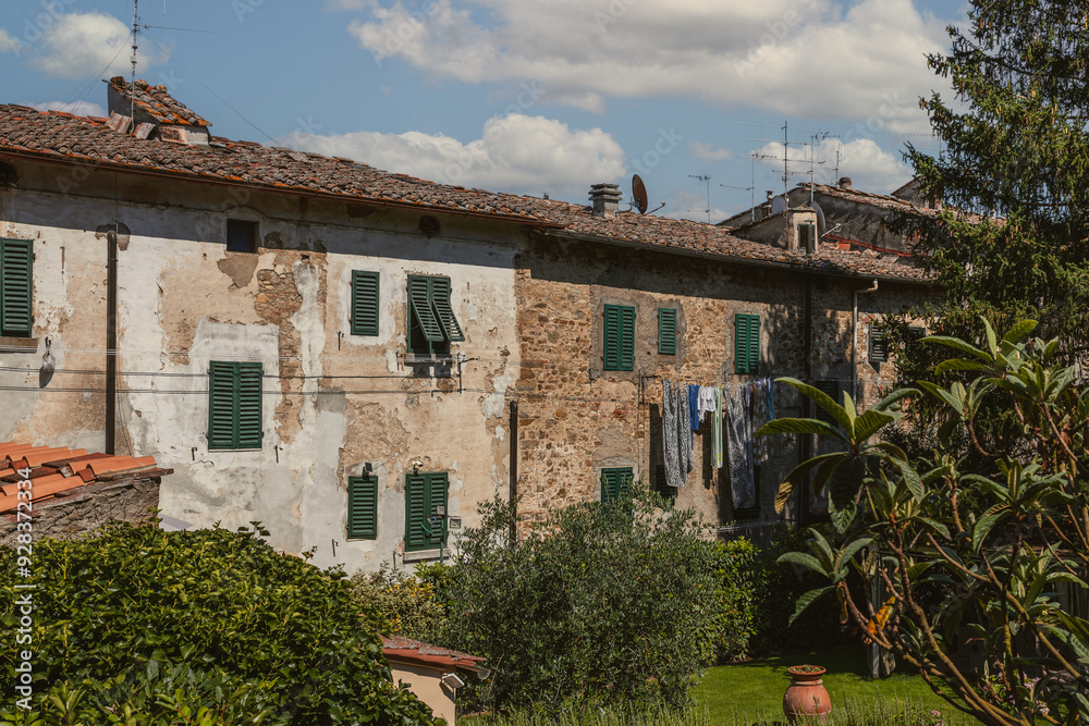 Obraz premium Medieval Tuscan houses of Greve in Chianti, Toscana Italy