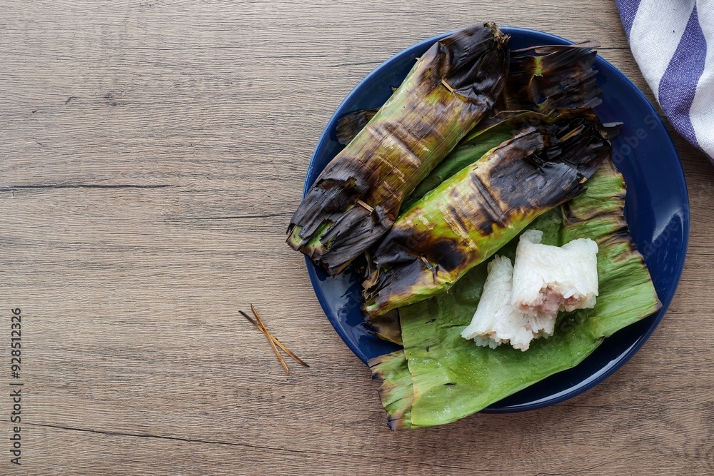 Grilled Taro Stuffed Coconut Sticky Rice,Thai Grilled Sticky Rice ,Grilled coconut Sticky Rice, thai called Khao niao ping Grilled Taro Stuffed Coconut Sticky Rice,Thai Grilled Sticky Rice ,Grilled coconut Sticky Rice, thai called Khao niao ping