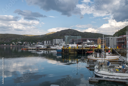 Blick auf den Hafen von Hammerfest, Norwegen photo