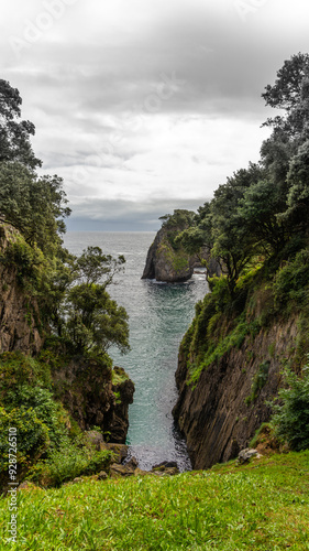 Paisaje acantilado espectacular en costa Asturias