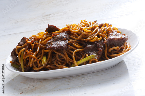 chinese beef fried noodle