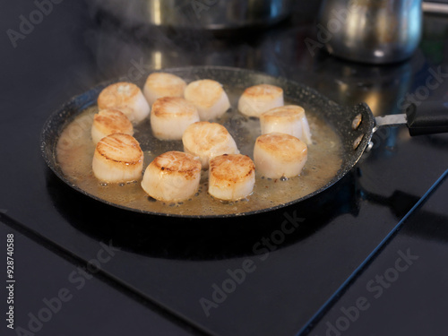 Cuisine and gastronomies: Coquille Saint- coquille saint Jacques 