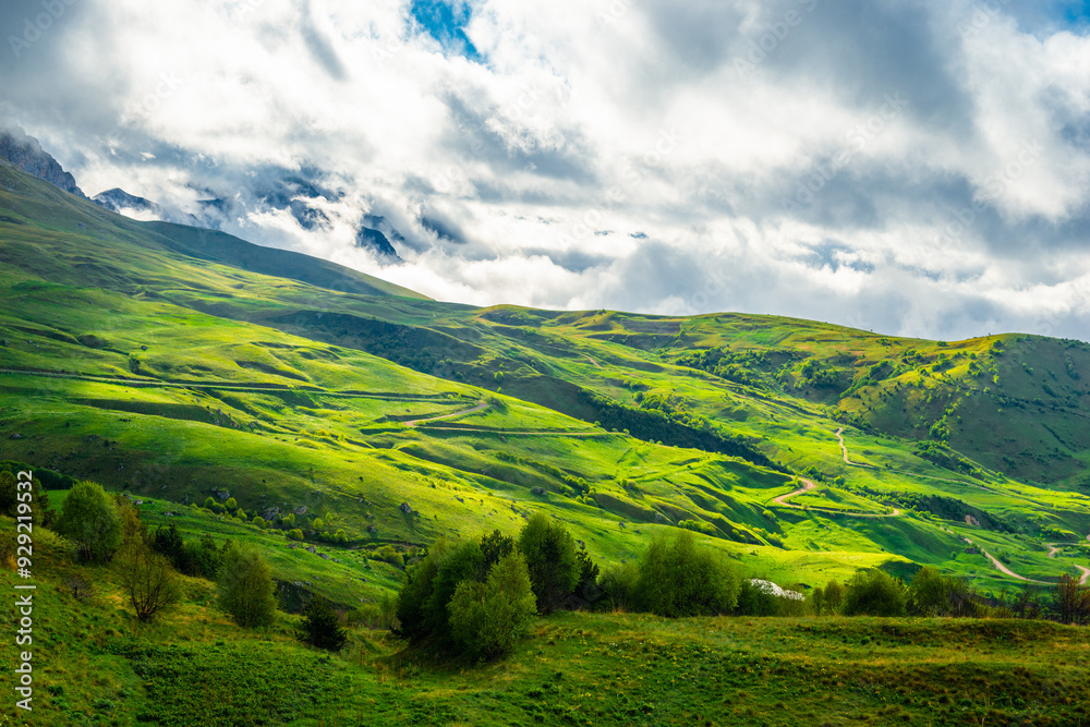Obraz premium Picturesque mountains in the beautiful clouds of the North Caucasus. Russia