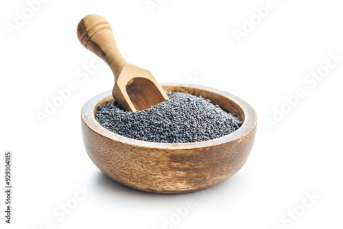 Fototapeta Naklejka Na Ścianę i Meble -  Dry poppy seed in bowl isolated on white background.