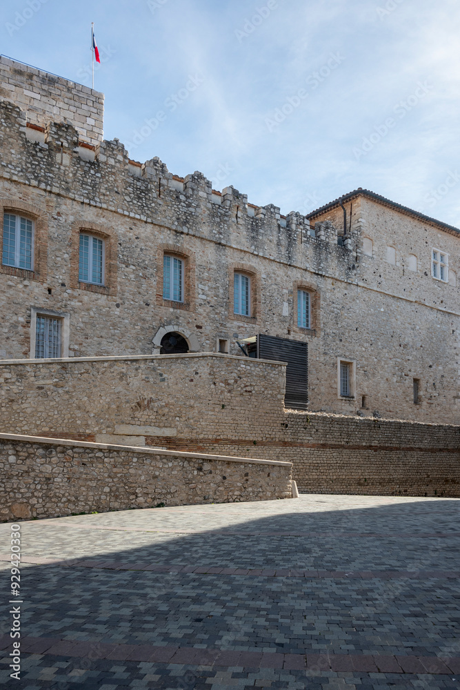 Obraz premium The old town of Antibes, France