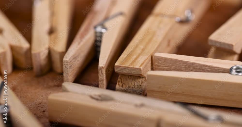 wooden clothespins on the table, a group of wooden clothespins for drying clothes wooden clothespins on the table, a group of wooden clothespins for drying clothes