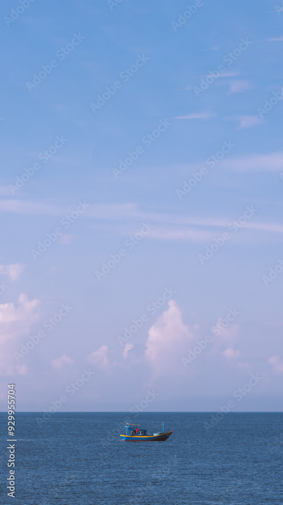 Naklejka premium Amazing Seascape view. Magic energy of beautiful happy clouds. Vietnam tropical calm sea