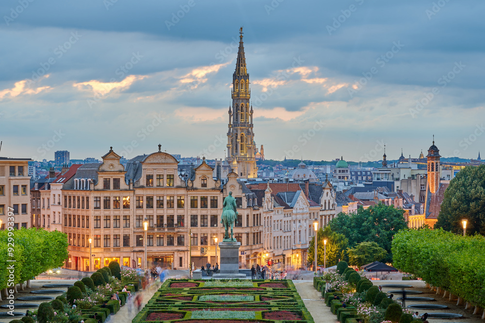 Naklejka premium Flower Carpet at the Grand Place, Brussels