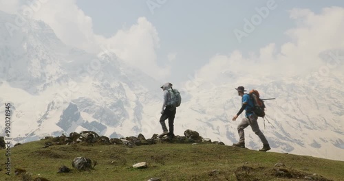 couple explore himlayan mountains