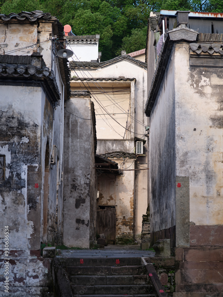 Naklejka premium narrow street and old houses in a old chinese village