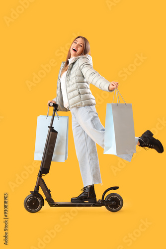 Young woman with shopping b...