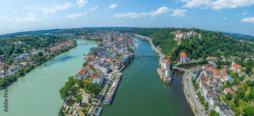 Panoramablick über die Universitätsstadt Passau an Donau, Inn und Ilz im Sommer photo