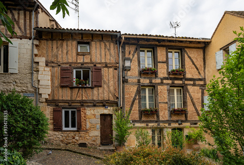 Obraz na płótnie Häuser in der Altstadt von Bergerac in Nouvelle-Aquitaine in Frankreich w salonie