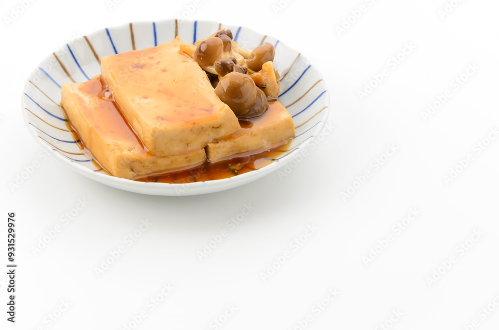 豆腐とシメジの甘辛煮