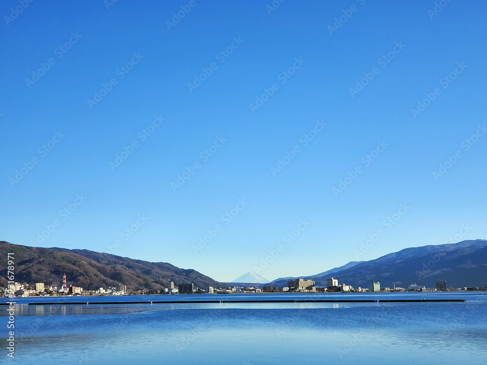 Obraz premium This picture shows Mt. Fuji and Lake Suwa.