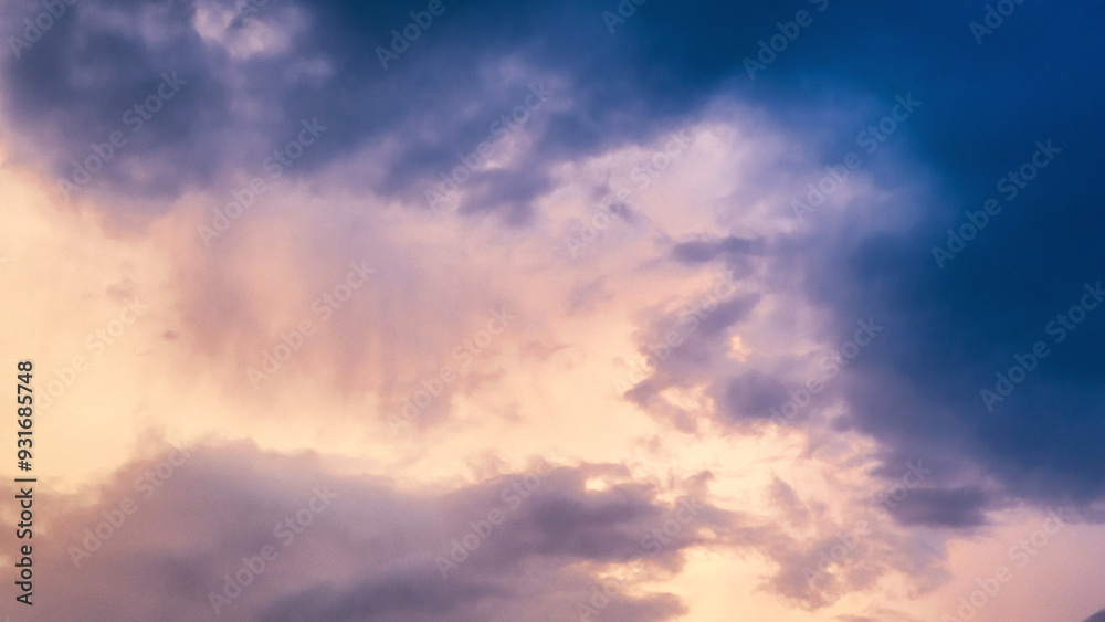 The sky was overcast and the sun was shining. The sky was overcast and the sun was shining.