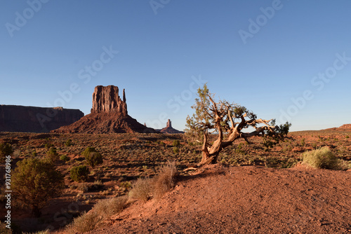 U.S.A. Arizona/Utah, Monument Valley photo