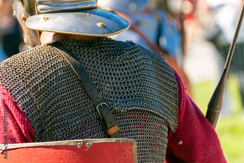 Fotografie detail of the chain mail of a roman legionary in a historical reenactment party