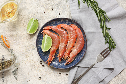 Raw fresh shrimp with lime ...