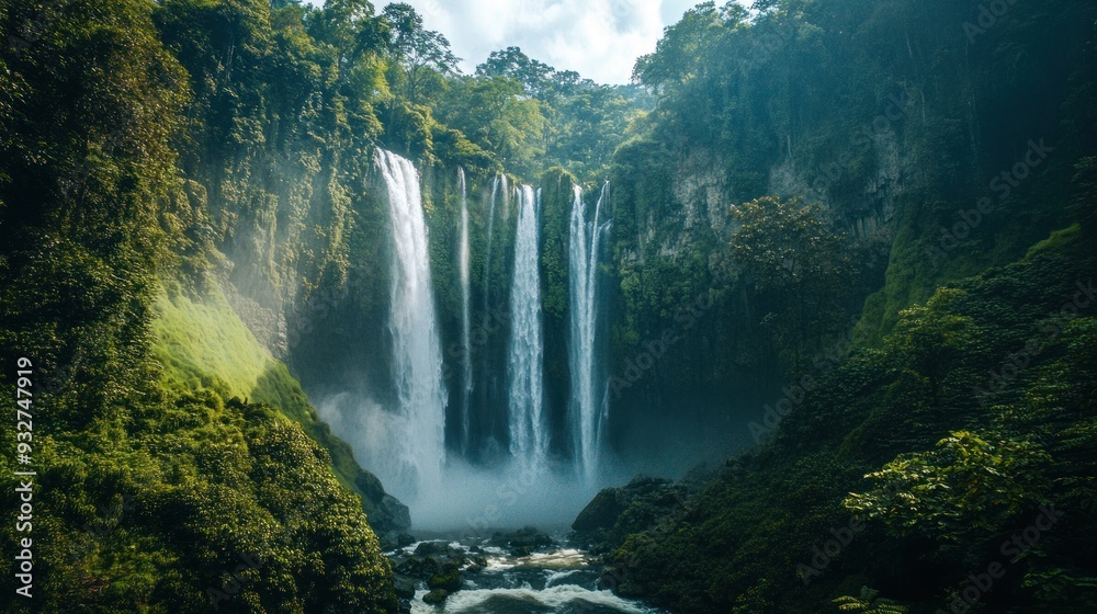 Fototapeta premium Majestic Waterfall in Lush Jungle