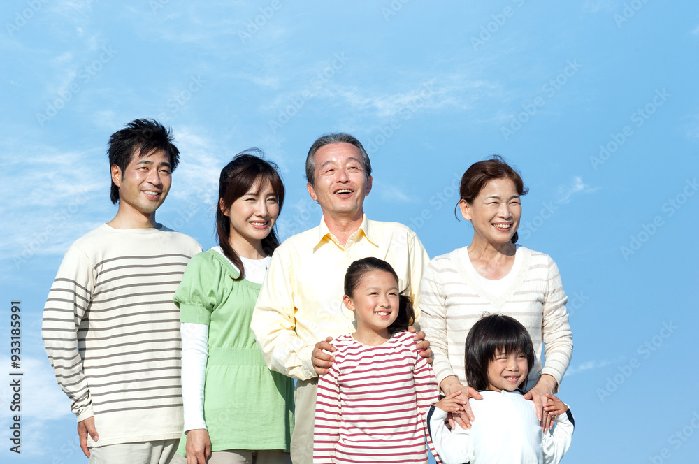 笑顔の３世代家族