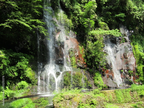 大分県竹田市、雄大な飛瀑の白水の滝（しらみずのたき） photo