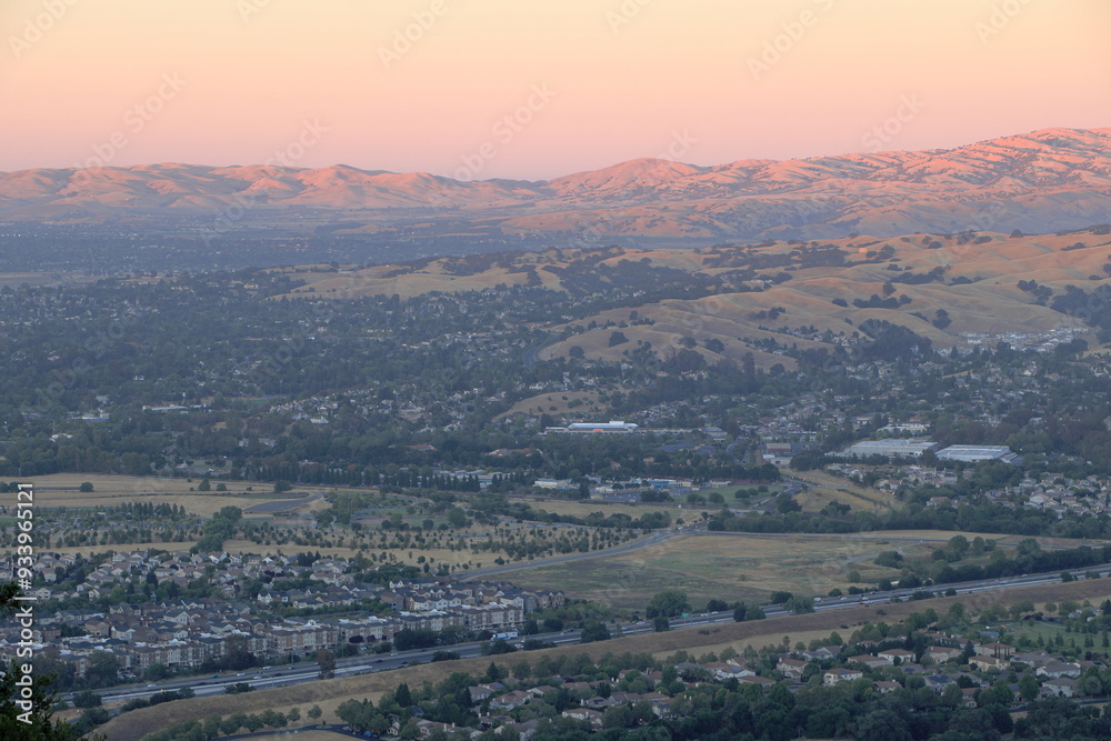 Livermore Valley from Pleasanton Ridge in the inland East Bay, California Livermore Valley from Pleasanton Ridge in the inland East Bay, California
