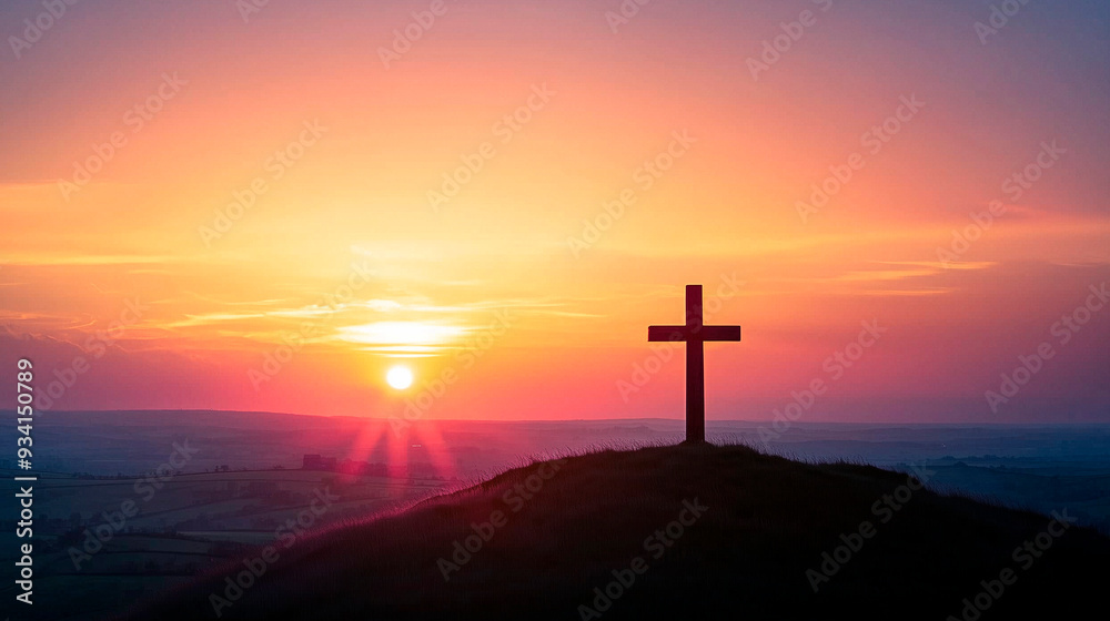 Kreuz auf Hügel vor Sonnenuntergang - Symbol für Glaube, Spiritualität, Hoffnung und Ruhe in einer friedlichen Landschaft Kreuz auf Hügel vor Sonnenuntergang - Symbol für Glaube, Spiritualität, Hoffnung und Ruhe in einer friedlichen Landschaft