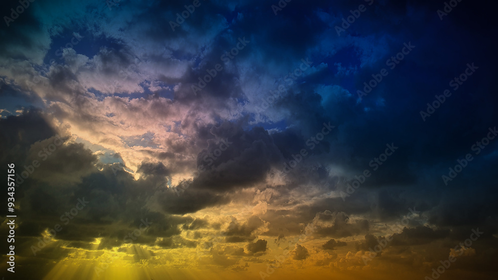 Golden and blue skies blend with dramatic clouds, creating a breathtaking 4K background ideal for wallpapers, banners, and natural scene backdrops Golden and blue skies blend with dramatic clouds, creating a breathtaking 4K background ideal for wallpapers, banners, and natural scene backdrops