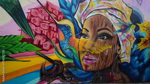 GRAFITI DE MUJER AFRO