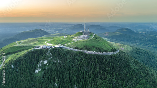 Le sommet du Puy-de-Dôme en auvergne en france