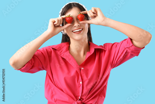 Beautiful young woman with ...