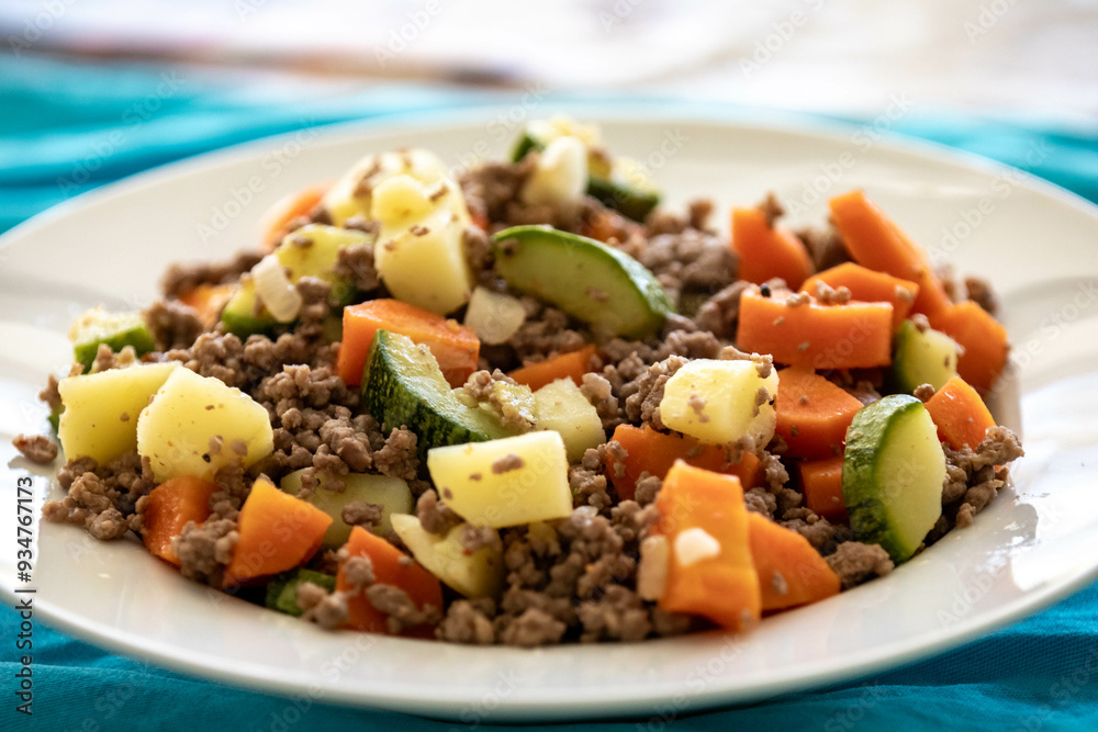 Hearty and nutritious food, ground beef with vegetables. Real low carb food Hearty and nutritious food, ground beef with vegetables. Real low carb food
