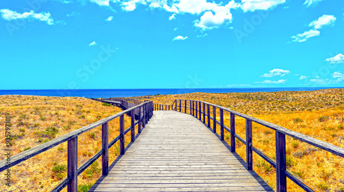 Wanderweg an der Küste von Albufeira/Algarve (Portugal) photo