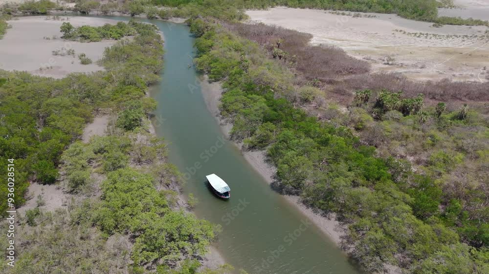 Imagem de drone de barco e kitesurfistas Barra Grande, Cajueiro da Praia, em Piaui Brasil, encontro do rio e mar na natureza com uma ilha