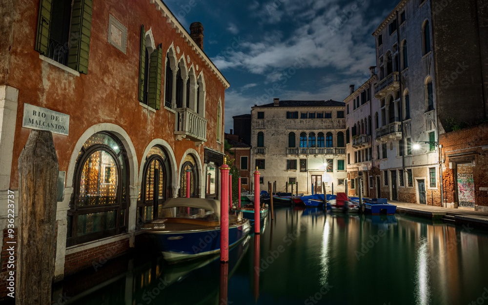 Obraz premium venice at night 01