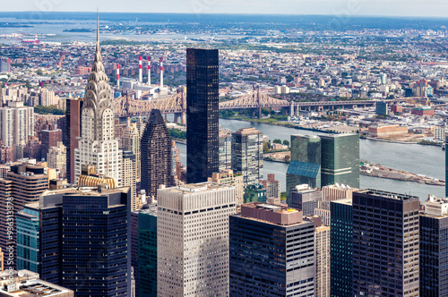 Obraz na płótnie Aerial view of New York skyscrapers, Queens borough and Queensboro Bridge w salonie