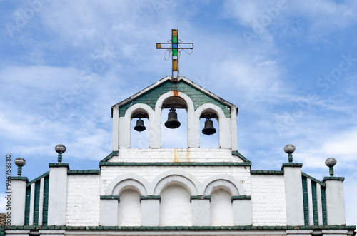 Las campanas de la iglesia estan sonando photo