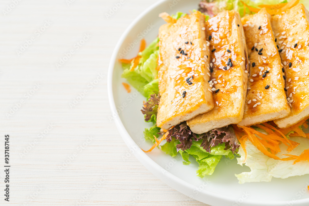 teriyaki tofu salad with sesame teriyaki tofu salad with sesame