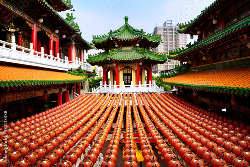 San feng gong temple in Kaohsiung, Taiwan
三鳳宮　高雄　台湾 photo