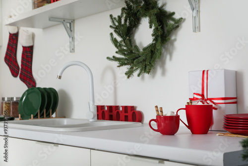 Christmas kitchen decor wit...
