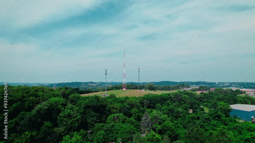 Telecommunications tower antenna in Washington, Pennsylvania, USA Telecommunications tower antenna in Washington, Pennsylvania, USA