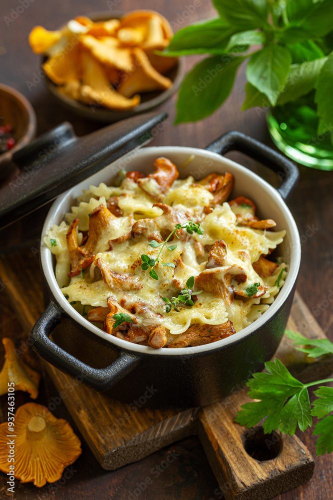 baked pasta with chanterelle mushrooms baked pasta with chanterelle mushrooms