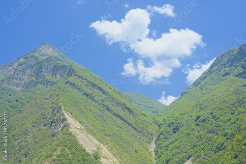 The scenery on both sides of the Three Gorges in China.