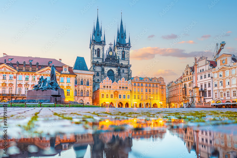 Naklejka premium Old town Prague city skyline, cityscape of. the Czech Republic