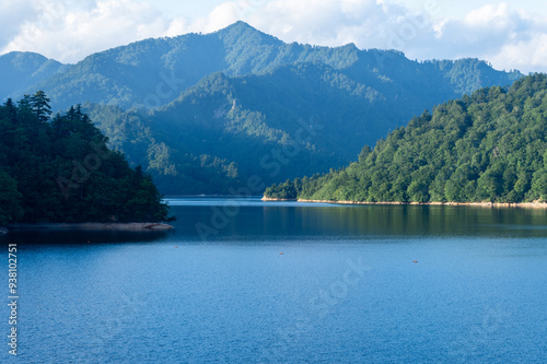 夕方の奥利根湖の風景 photo