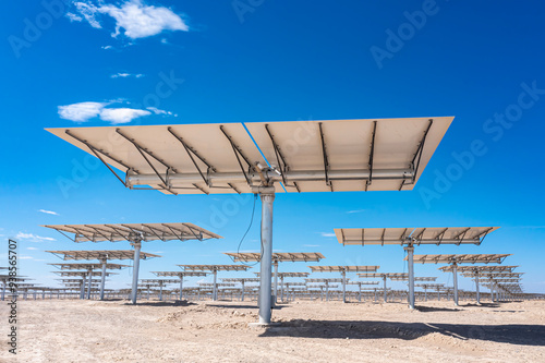 Desert Gobi photothermal power station concentrating heliostat array photo