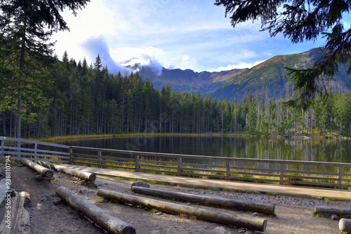 Obraz na płótnie Smreczyński Staw – polodowcowe jezioro morenowe, Tatry Zachodnie, Tatrzański Park Narodowy, Kościelisko, Małopolska, Polska, Europa, w salonie