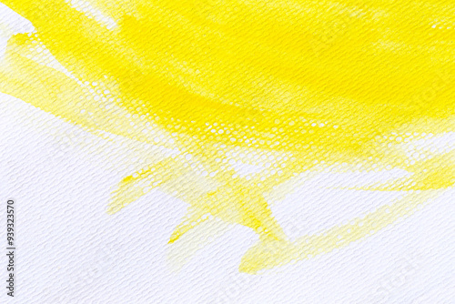 Obraz na płótnie Yellow watercolour paint brush on the white art paper background. w salonie